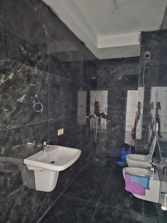 🏢 Office Space for Rent – Mine Peza Street