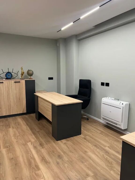 Ufficio in Affitto presso il Lago Secco (ID BZ2991) Tirana