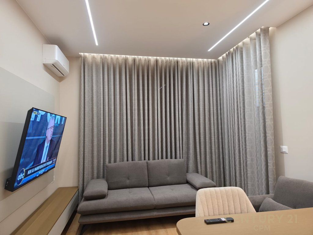 Apartament 1+1+P për Qira tek Ish Blloku, Tiranë - 750€