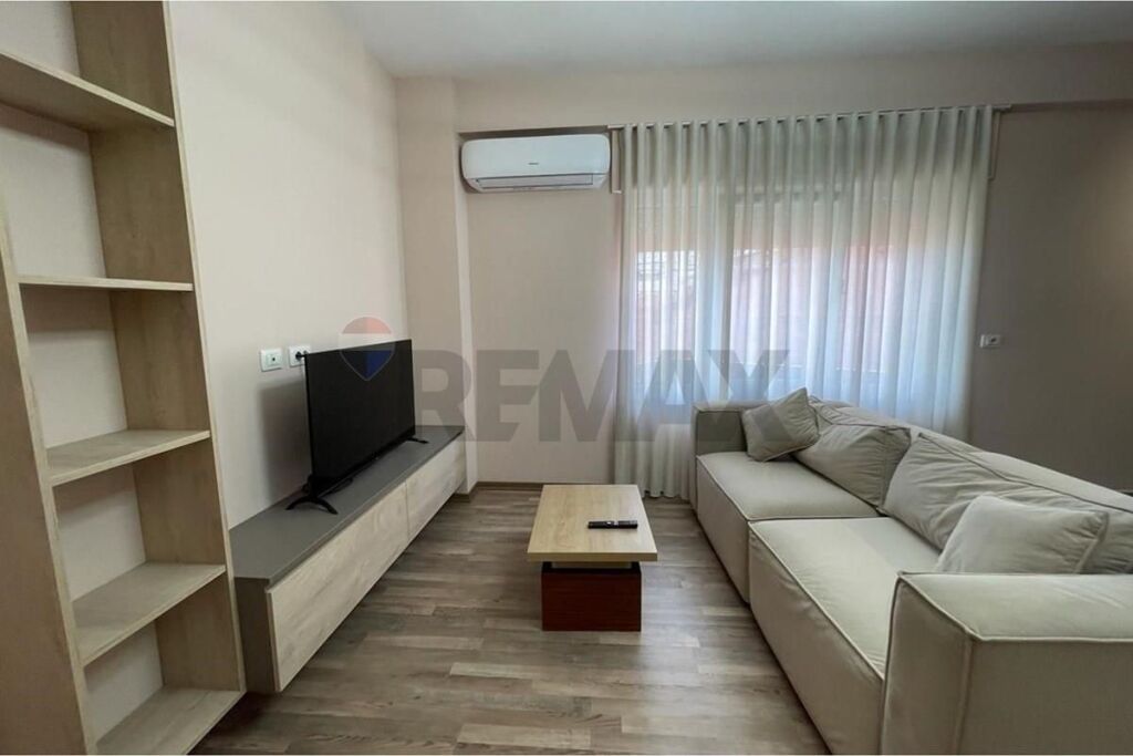 Affittasi 1+1 Moderno a Fresku