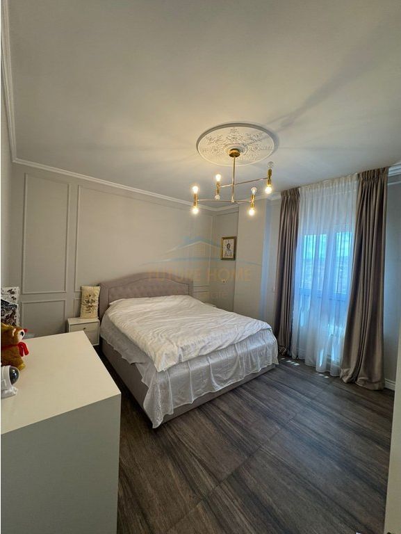 Affitto, Appartamento 2+1+Posto Auto, Myslym Shyri, Tirana.