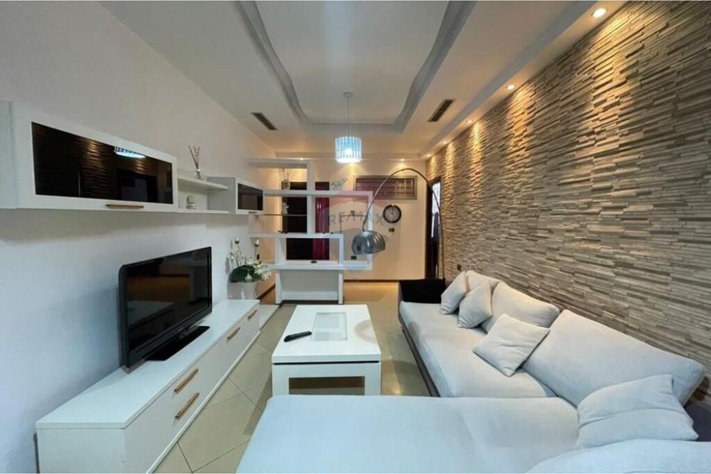 Appartamento - In Affitto - Piazza Willson, Tirana