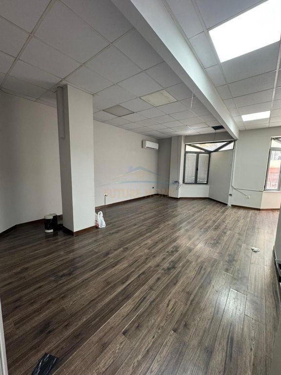 Rent, Premises, Zogu i I Boulevard.