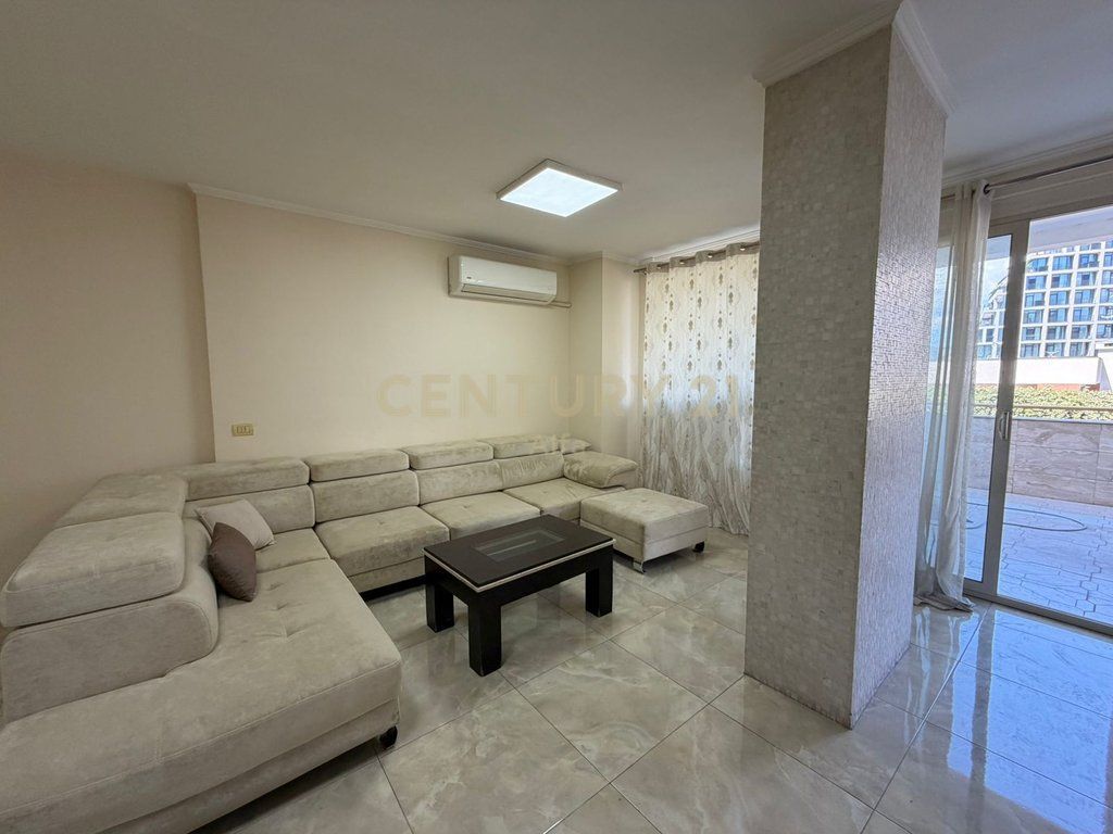 Premium Office 210 m² with Veranda and View of the Artificial Lake of Tirana – 5th Floor