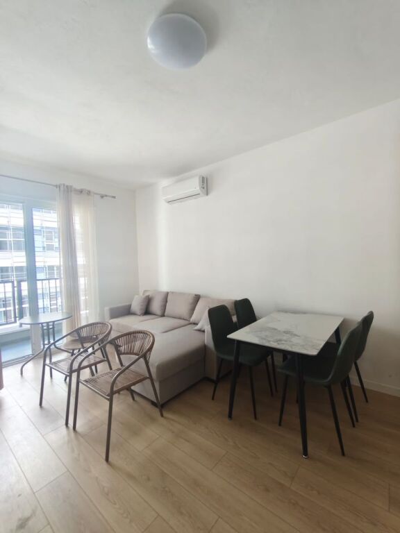 1+1 Univer city for rent