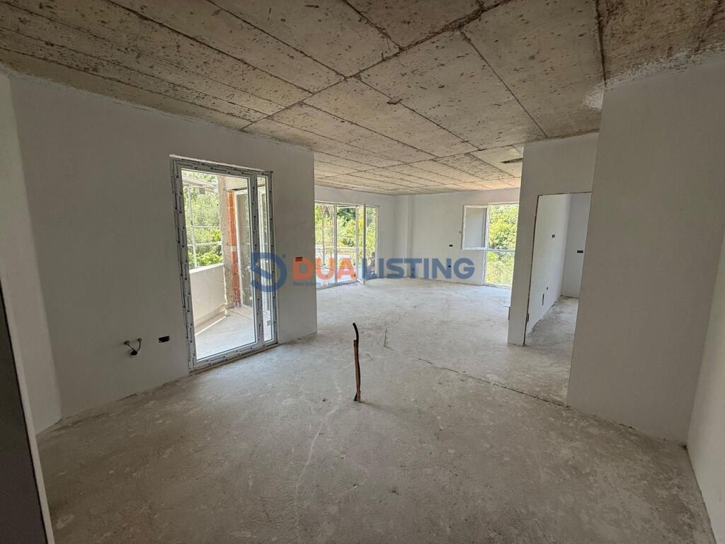 🏡 Duplex for Sale 📍 Dry Lake, Tirana