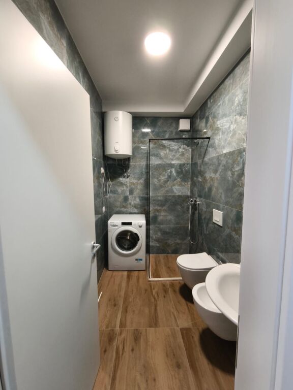 Apartment me qera 1+1+parkim Zogu i zi