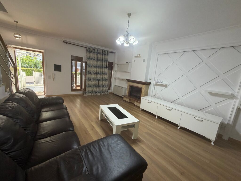 Villa, kolombo teg complex, 1500 euro