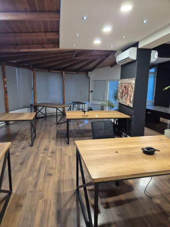 OFFICE FOR RENT 154 M2 KAVAJES STREET 90,000 LEKE FH-79256