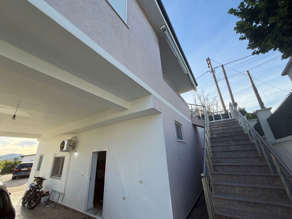 Vile 2 kateshe ne lunder,teg ,1300 euro