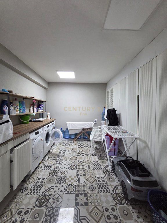 ESCLUSIVO APPARTAMENTO/DUPLEX IN VENDITA VICINO AL TRIBUNALE, DURRËS!        315.000 € 
