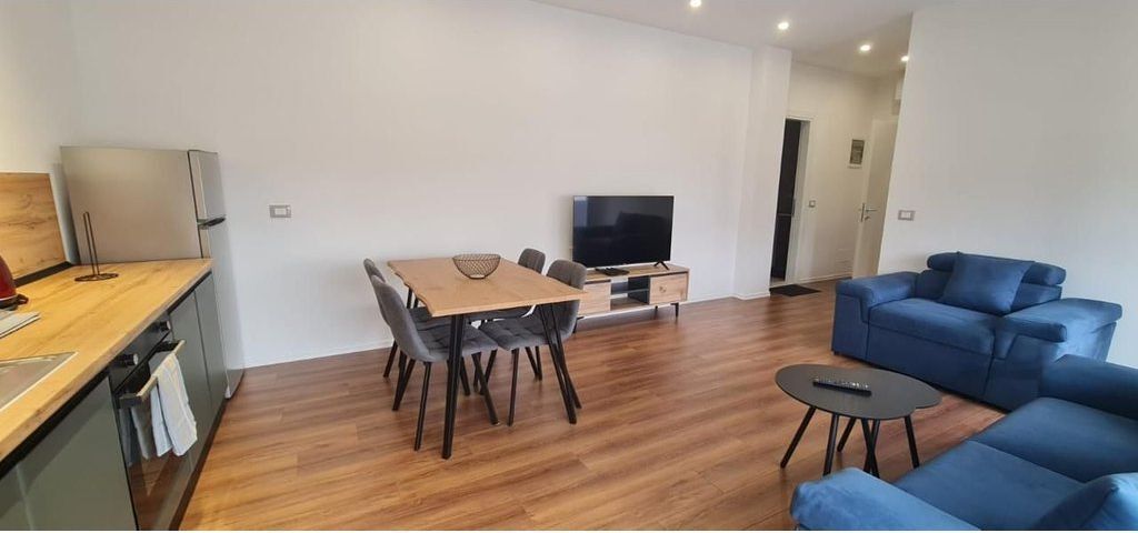 Qera,Apartament 1+1 Rruga e Elbasanit, Tirane.