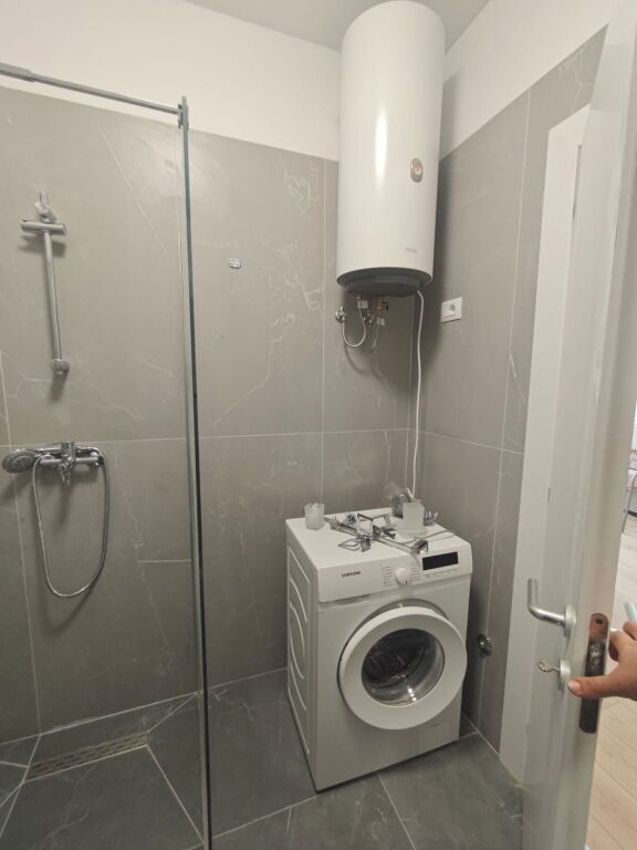 Jepet me qira apartament 1+1