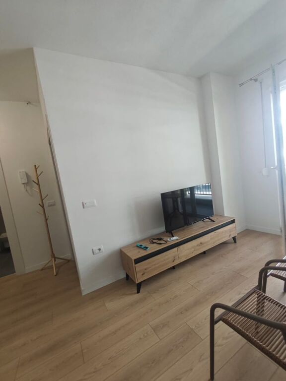 🏡 Jepet me qira apartament 1+1 tek 📍 Univers City💰 40.000 Lekë/muaj (pa post parkimi) 🚗 45.000 Lekë/muaj (me post parkimi)