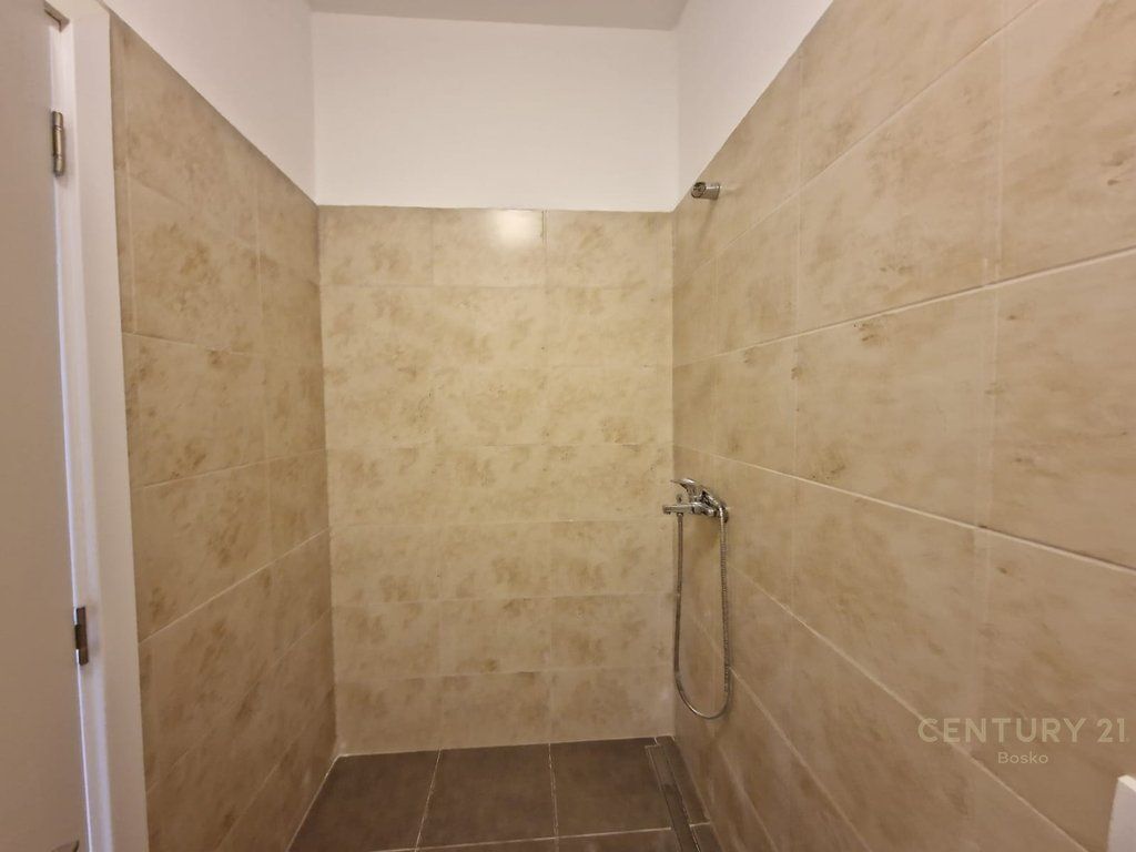 SHESIM APARTAMENT 1+1 TE REZIDENCA TURDIU TE ISH FUSHA AVIACIONIT!