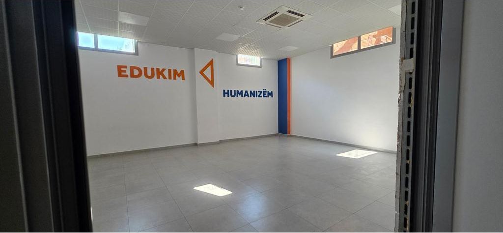 DELIJORGJI, VIA "KAVAJËS", EDIFICIO DI 4 PIANI IN AFFITTO! 13.500 € /Mese
