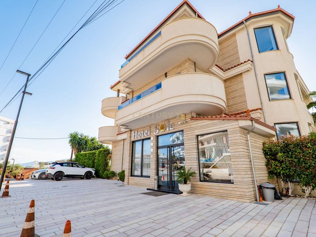 Hotel në shitje në Sarandë – Mundësi unike investimi pranë detit