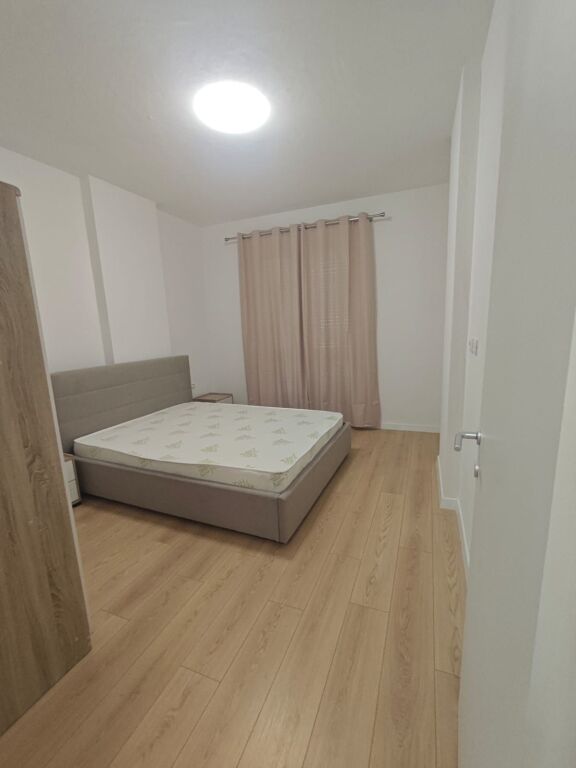 Jepet me qira apartament 1+1