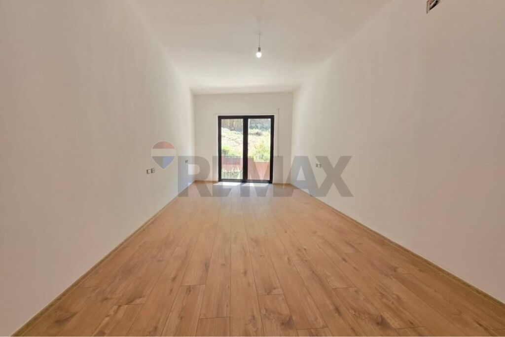 Shitet apartament 3+1 tek Zgjerimi Kodra e Diellit