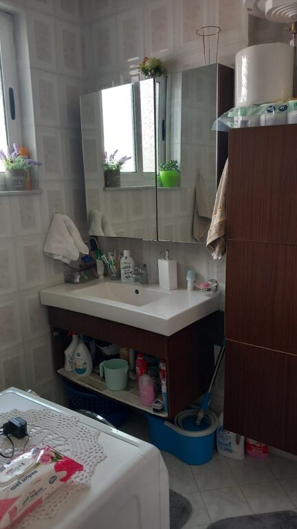 Shitet Apartament 2+1 te Bulevardi Zogu I 📍 Ndodhet pranë Ministrisë së Drejtësisë