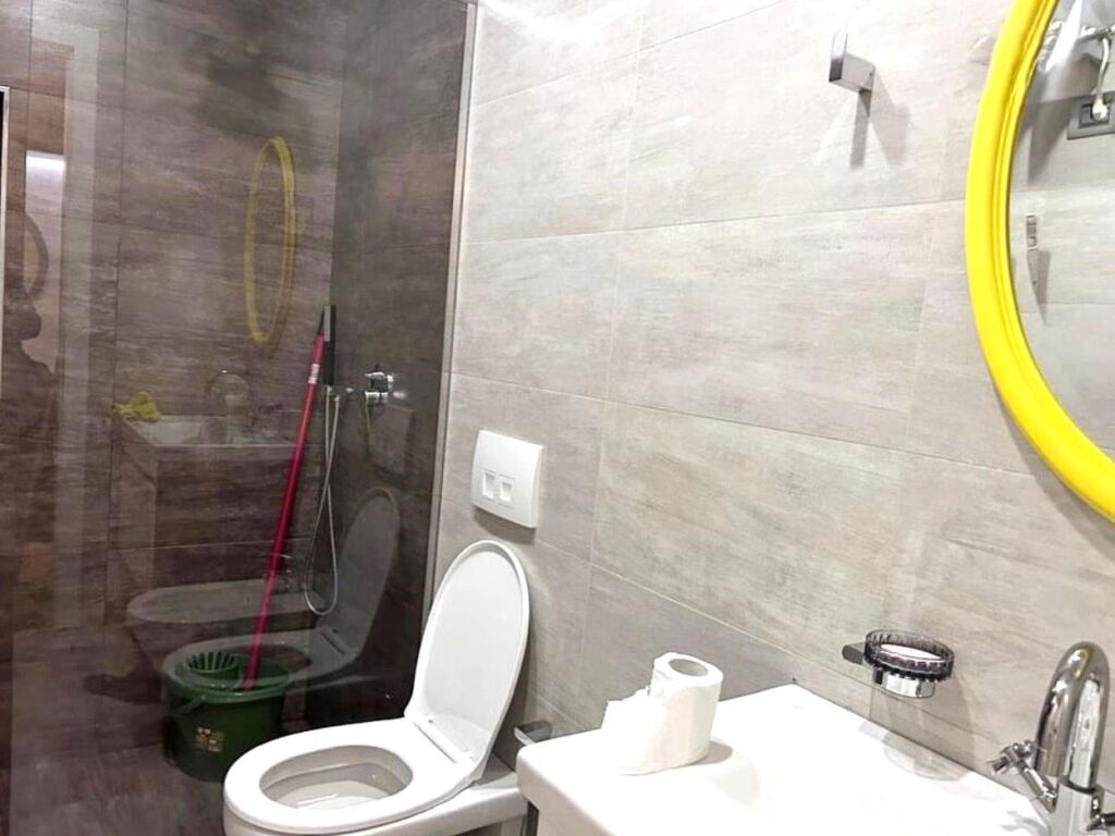 APARTMENT 2+1+2+BALCONY FOR RENT AT DRY LAKE