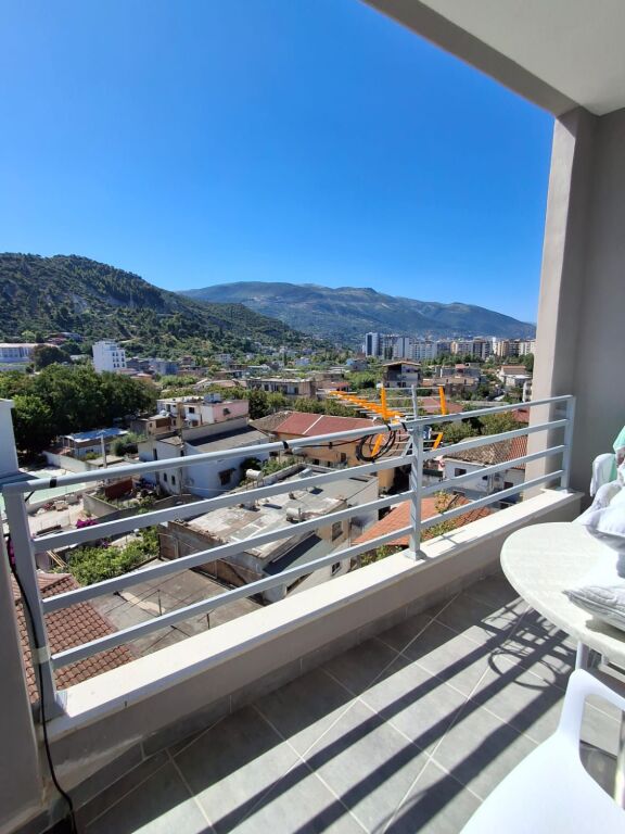 📍🏡APARTAMENT 2+1 ME QIRA NË VLORË – SALVADORE