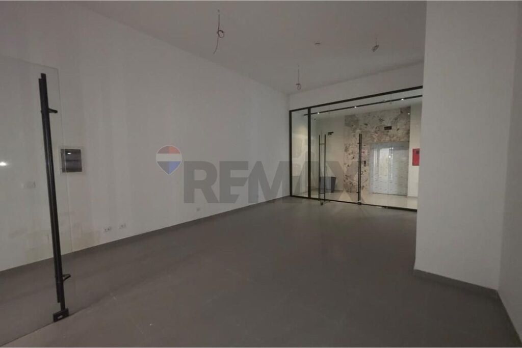 Dyqan - Për Qira - Rruga e Kavajës, Tiranë(ID: 530281026-1328)