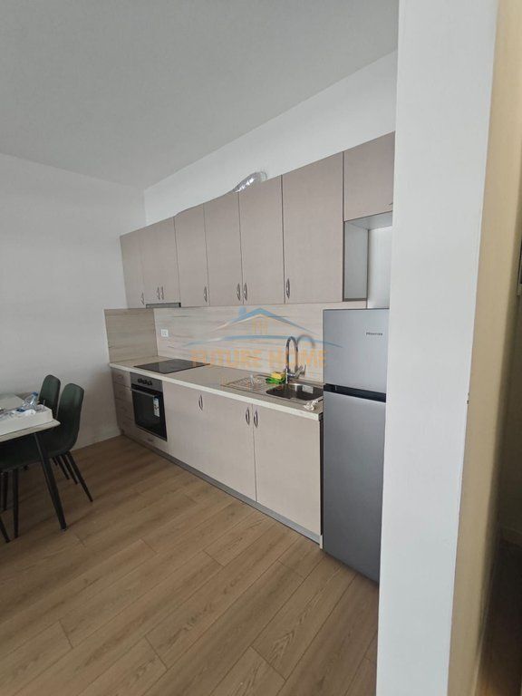 Qera, Apartament 1+1+ post parkimi,Univers City