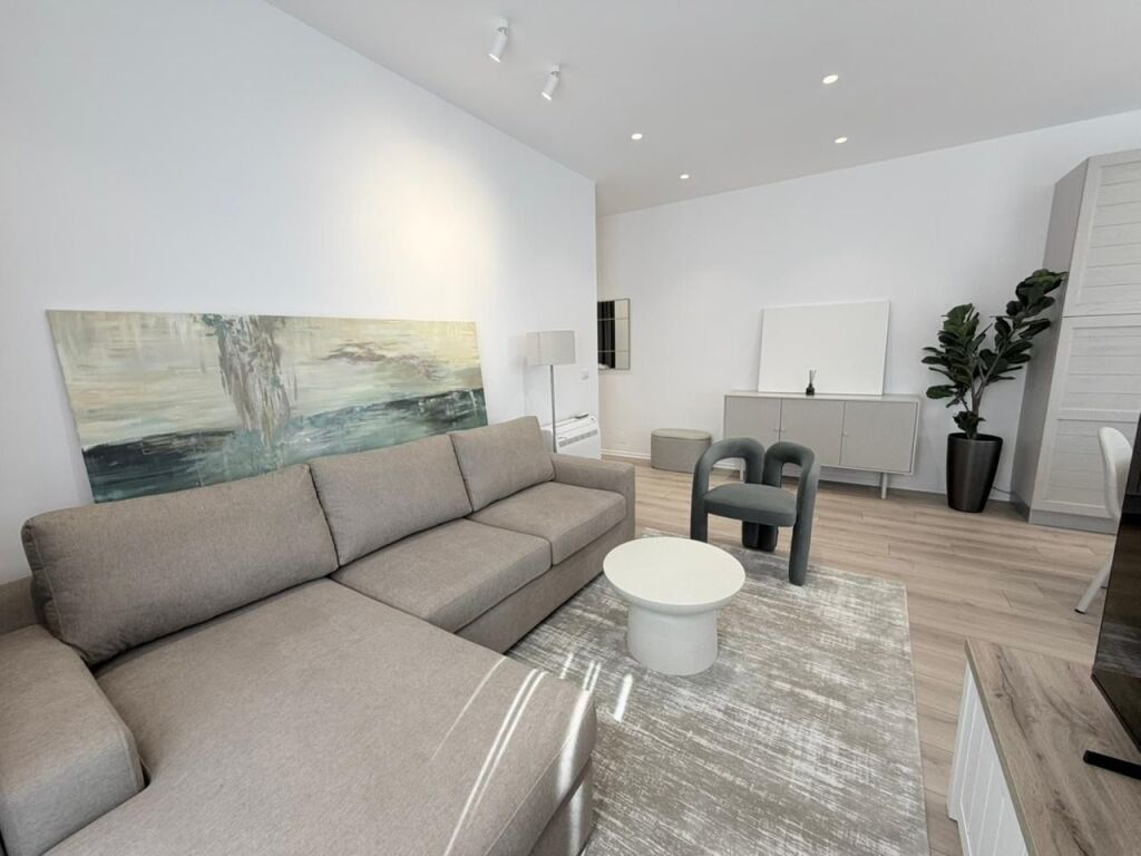 🏡 JEPET ME QIRA APARTAMENT 1+1 + POST PARKIMI – KOMUNA E PARISIT