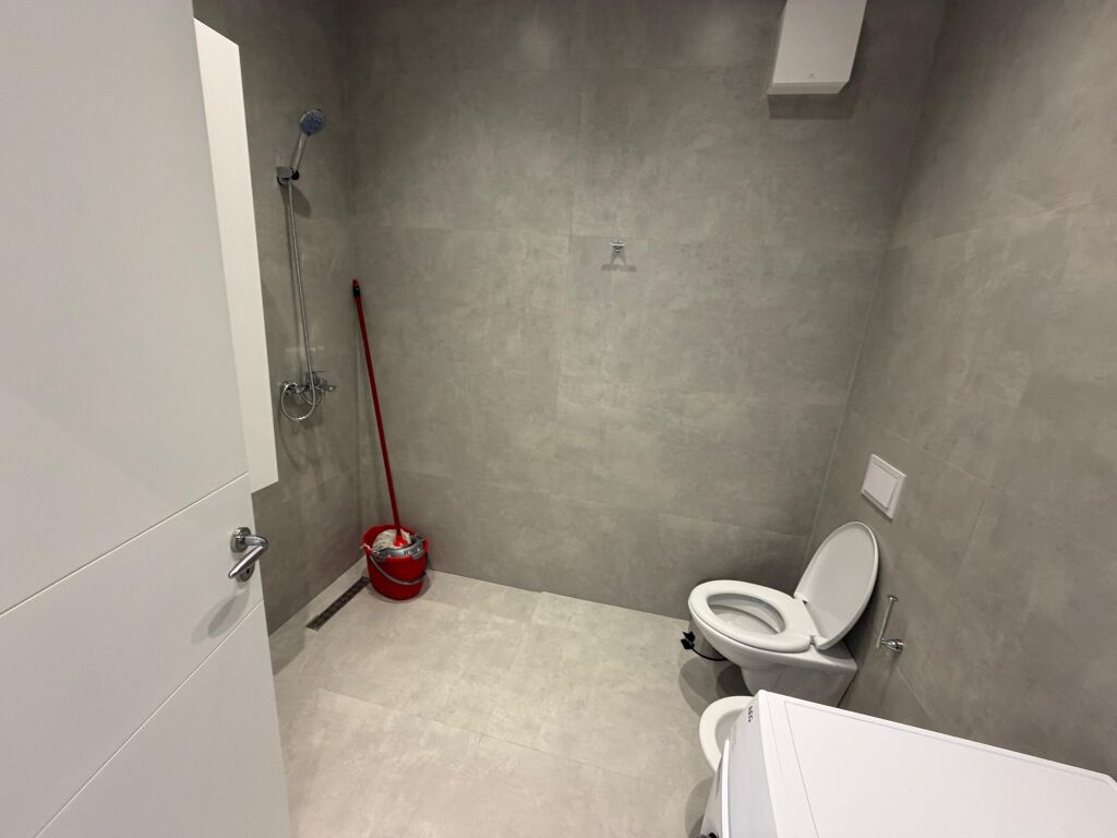 🏡 APARTMENT 1+1 + PARKING SPACE FOR RENT – PARIS COMMUNE