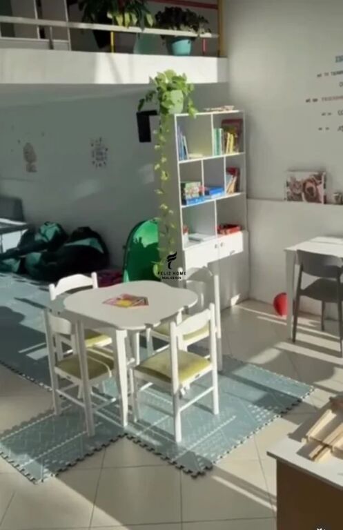 SHOP FOR RENT 105 M2 ALI DEMI 60,000 LEKE FH-79443