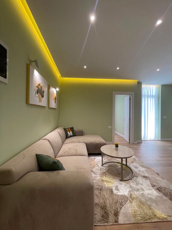 Appartamento 2+1 in vendita in via Myslym Shyri