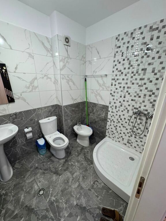 apartament me qera 2+1+2 i mobiluar Astir