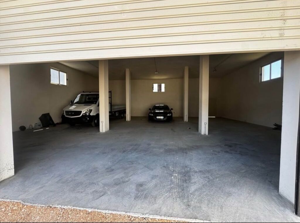 WAREHOUSE 200 M FOR RENT- VALIAS I RI, TIRANA