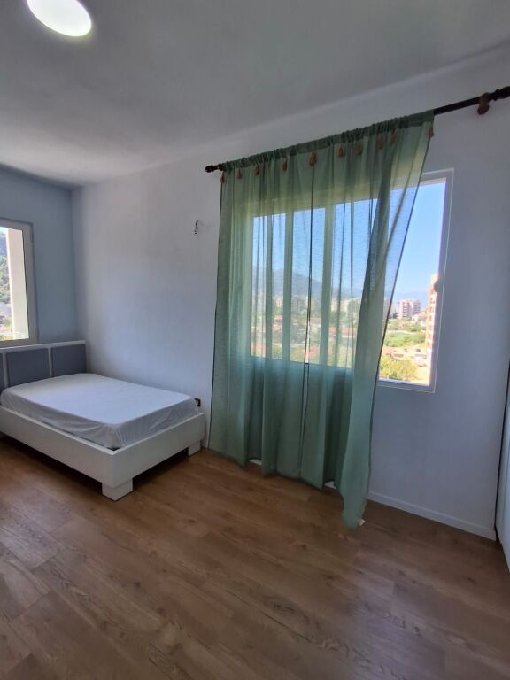 📍🏡APARTAMENT 2+1 ME QIRA NË VLORË – SALVADORE