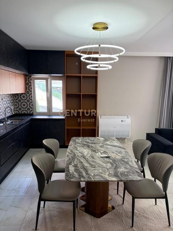RESIDENCA LAKE LAND, APARTAMENT 2+1+POST PARKIMI PER QIRA