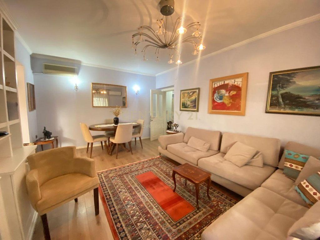 Apartament 2+1 per Qira ne Myslym Shyri