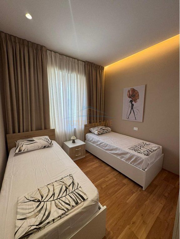 Qera, Apartament 2+1, Bllok, Tiranë.