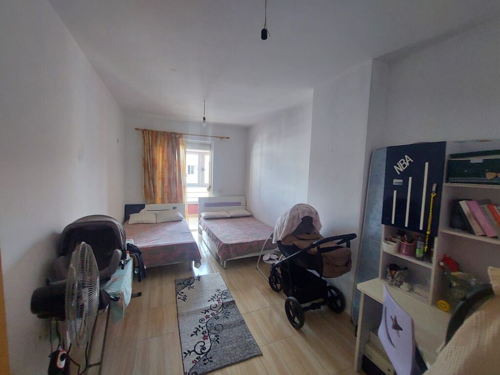 Apartament 2+1+2 me qira – Yzberisht !