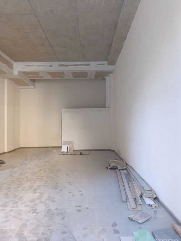Qera | Ambjent Biznesi | Shkolla Bashkuar | 1200 €/muaj