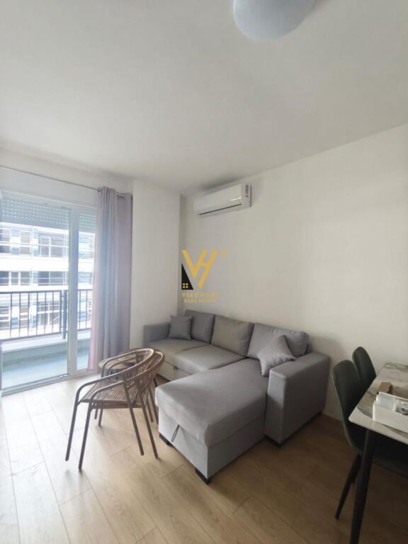 JEPET APARTAMENT 1+1+BLK ME QIRA TEK UNIVERS CITY 40.000 LEKE