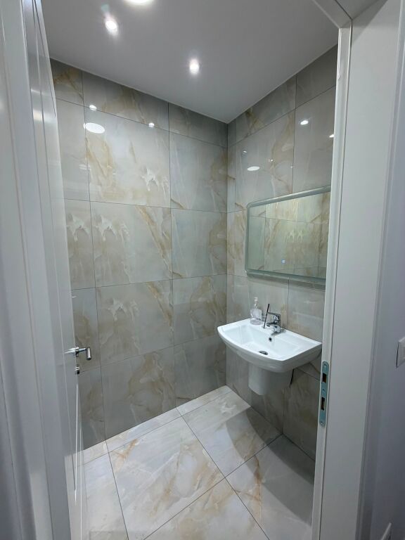 Appartamento in affitto 2+1 + posto auto a Lake View