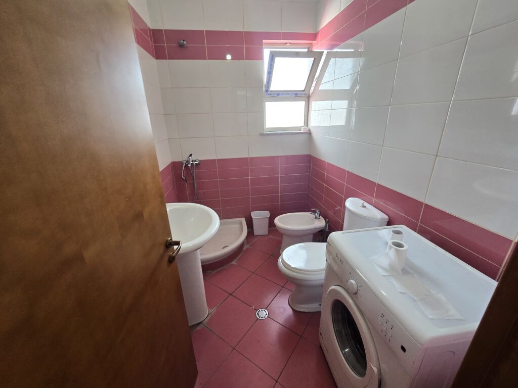 Apartament 1+1+ Ballkon Me Qira Ne Astir