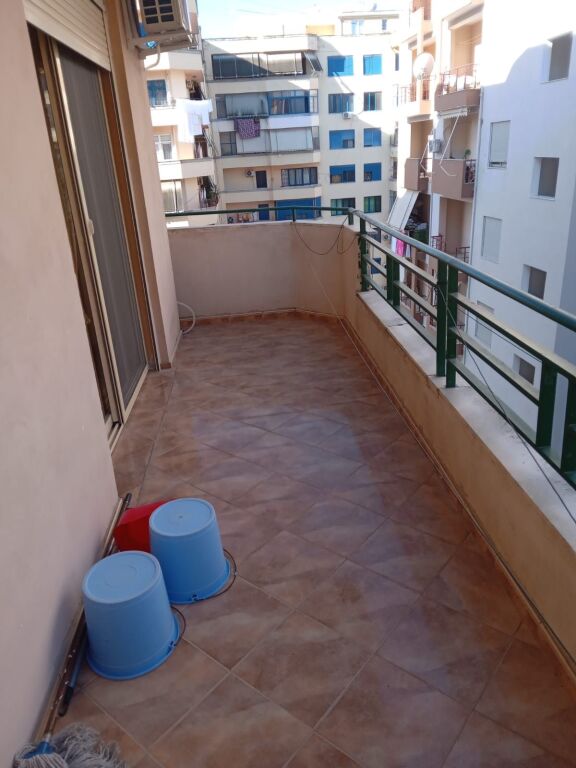 🏡APARTAMENT 2+1 ME QIRA AFATGJATË – RIVIERA, VLORË‼️