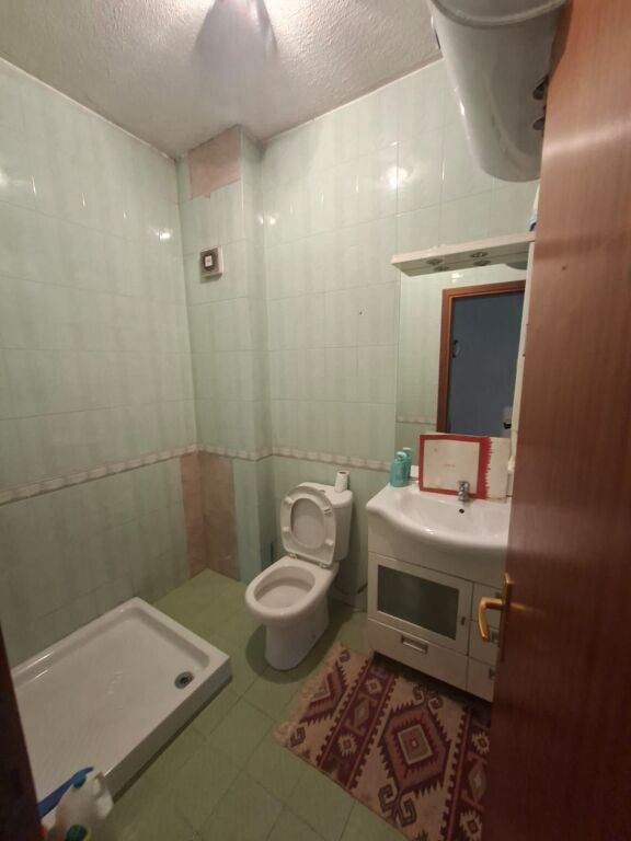 APARTAMENT 2+1 ME QIRA ISH EKSPOZITA 250 EURO