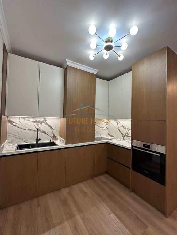Apartament, Qira, Kompleksi Delijorgji.