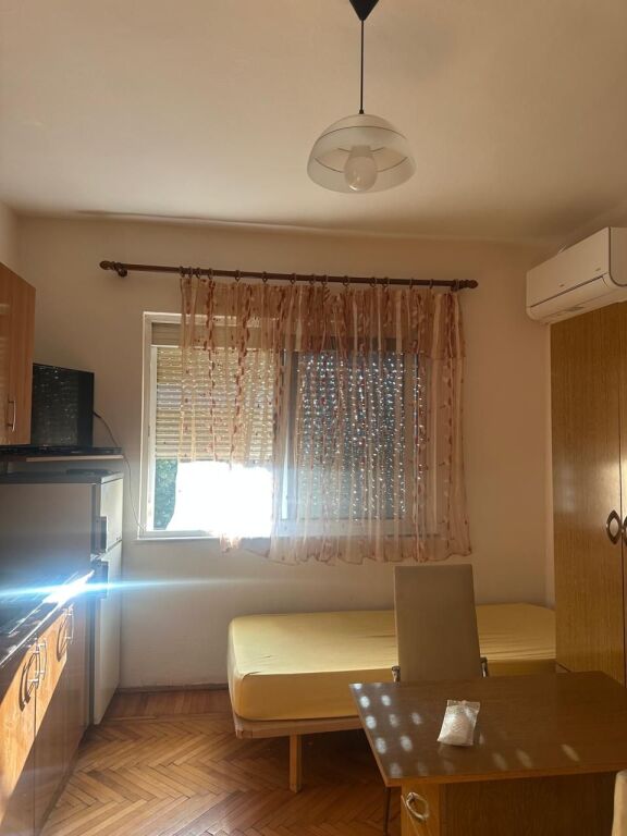 Qera | Garsoniere | Rruga Myslym Shyri | 400 €/muaj