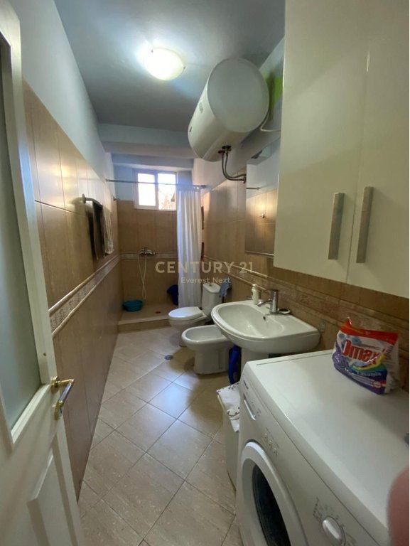 Apartament 2+1 per Qira ne Myslym Shyri