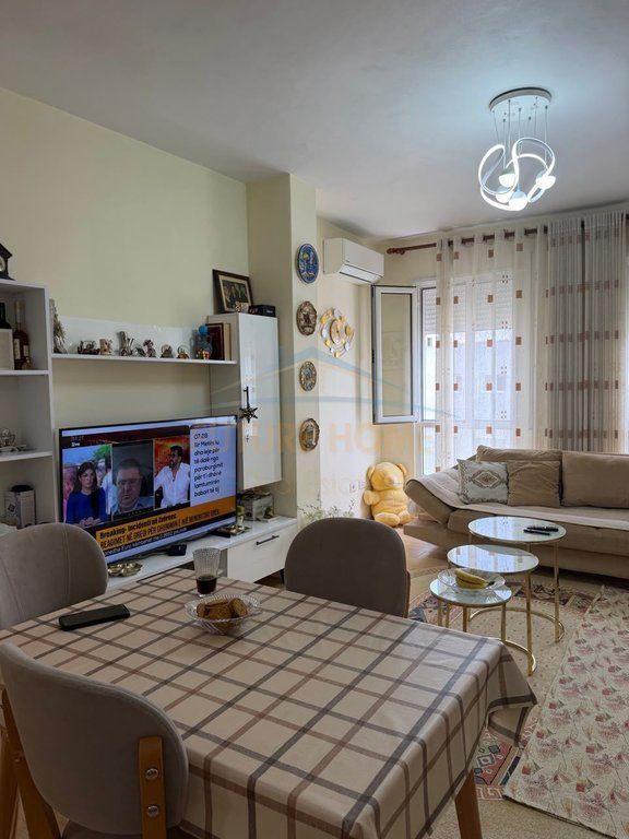 For sale, Apartment 1+1, Zoological Garden, Tirana.