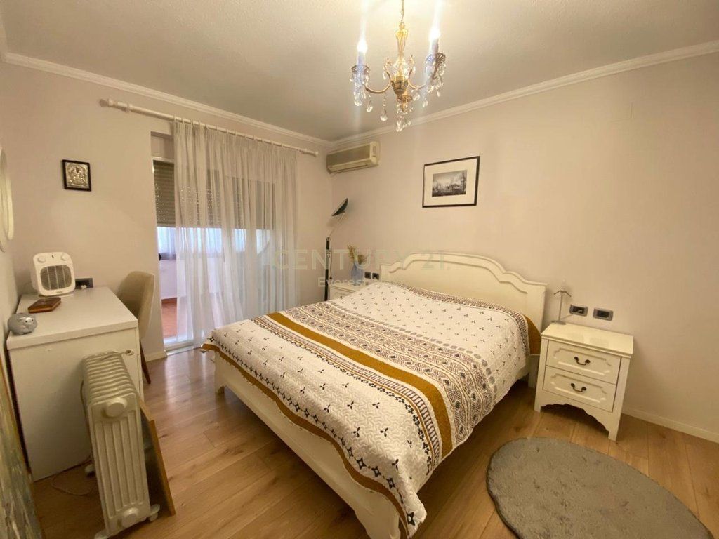 Apartament 2+1 per Qira ne Myslym Shyri